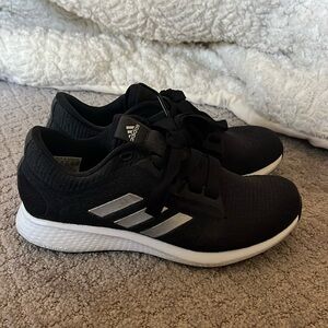 Women’s Black Adidas Edge Lux Size 6